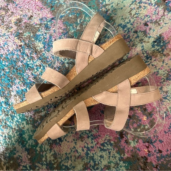 🏝️Naot Kayla Sandal🏝️ - Picture 5 of 16